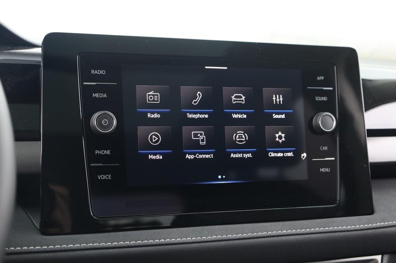 Volkswagen Taos Vehicle Image 15