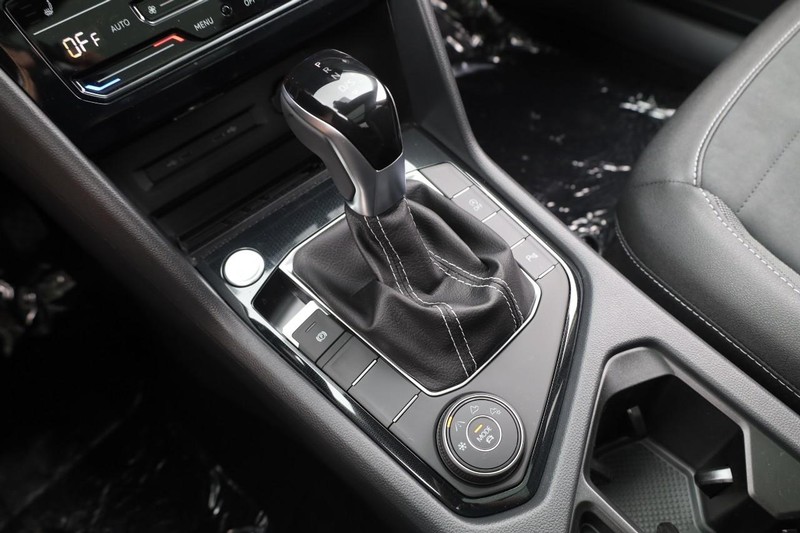 Volkswagen Taos Vehicle Image 21