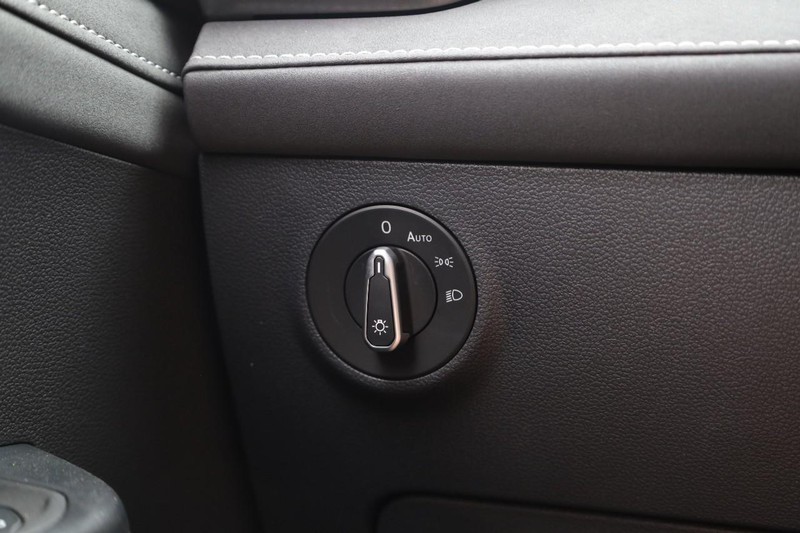 Volkswagen Taos Vehicle Image 24