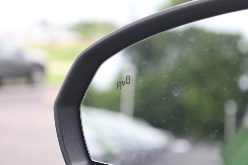 Volkswagen Taos Vehicle Image 25
