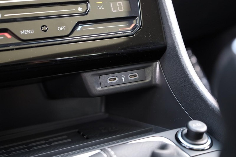 Volkswagen Jetta Vehicle Image 17