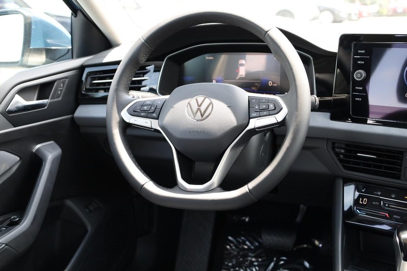 Volkswagen Jetta Vehicle Image 25