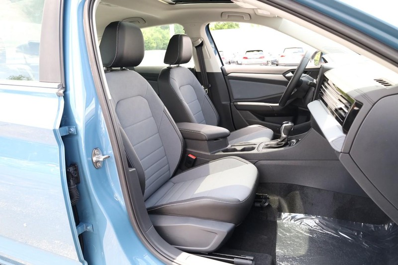 Volkswagen Jetta Vehicle Image 26