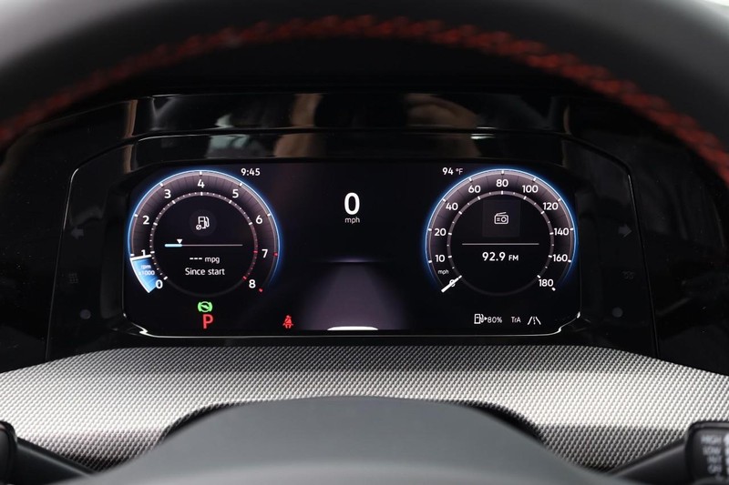 Volkswagen Golf GTI Vehicle Image 12