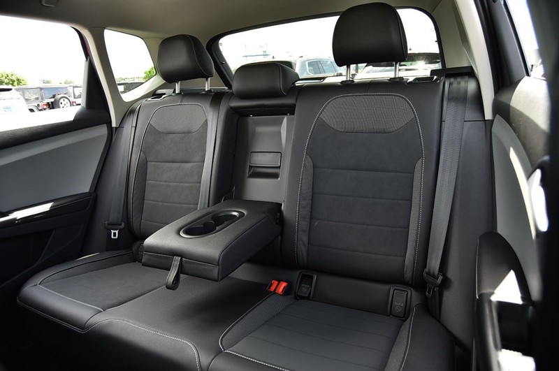 Volkswagen Taos Vehicle Image 22