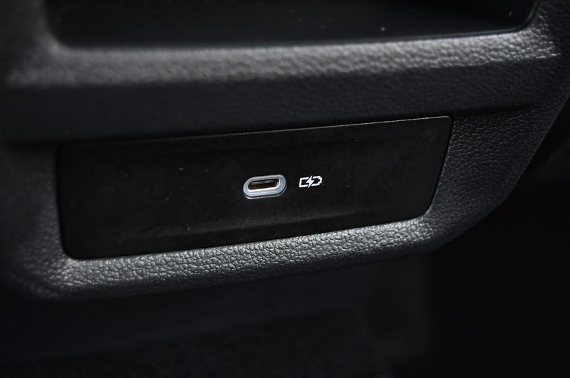 Volkswagen Taos Vehicle Image 24