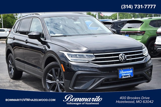 2022 Volkswagen Tiguan SE at Frazier Automotive in Hazelwood MO
