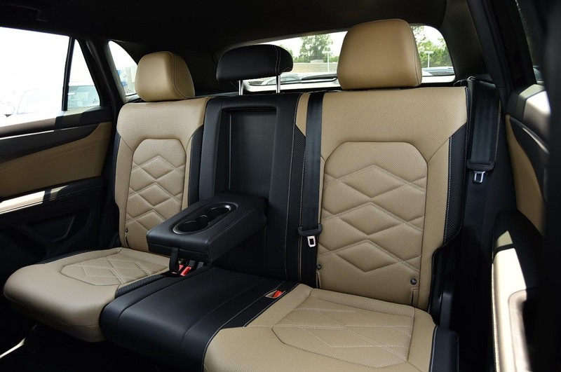 Volkswagen Atlas Cross Sport Vehicle Image 20