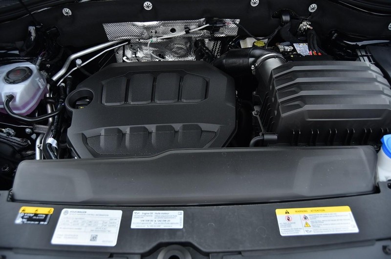 Volkswagen Atlas Cross Sport Vehicle Image 24
