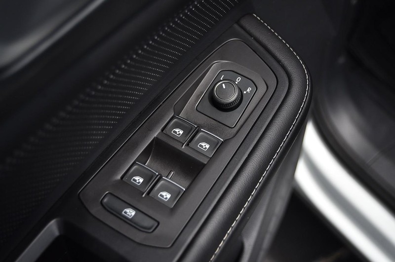 Volkswagen Atlas Cross Sport Vehicle Image 08