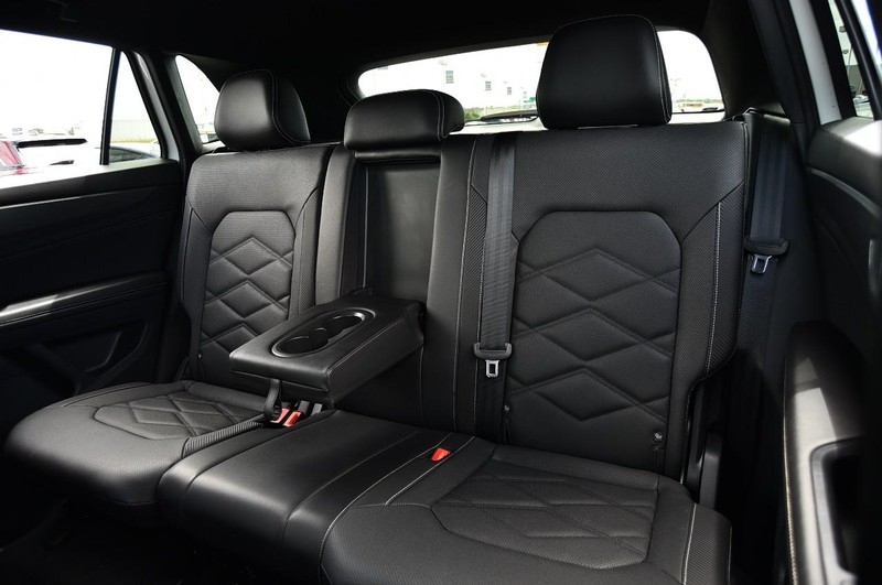 Volkswagen Atlas Cross Sport Vehicle Image 20