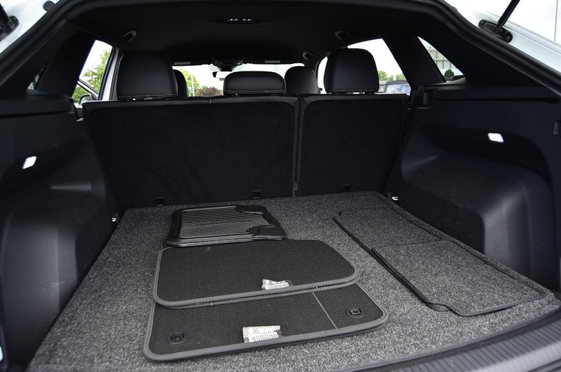 Volkswagen Atlas Cross Sport Vehicle Image 23
