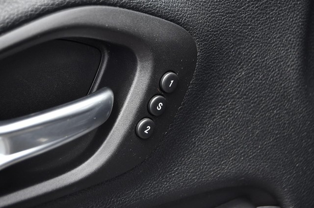 Jeep Cherokee Vehicle Image 09
