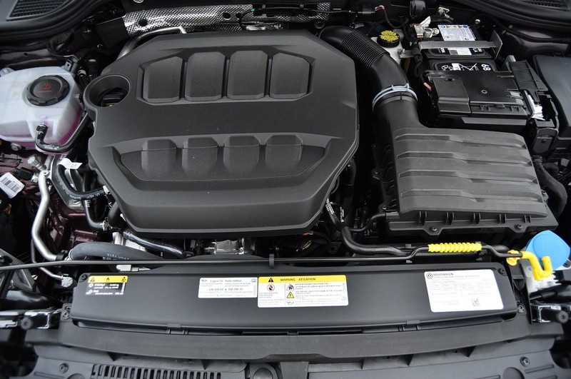 Volkswagen Golf GTI Vehicle Image 24