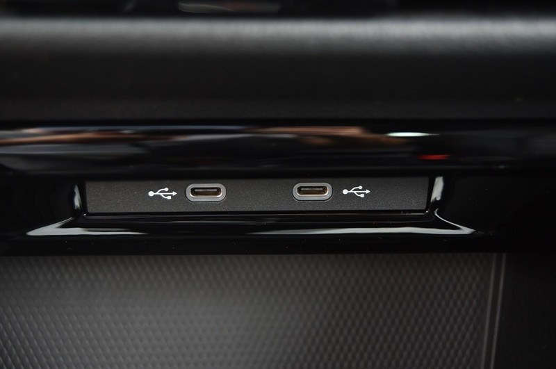 Volkswagen Golf GTI Vehicle Image 15