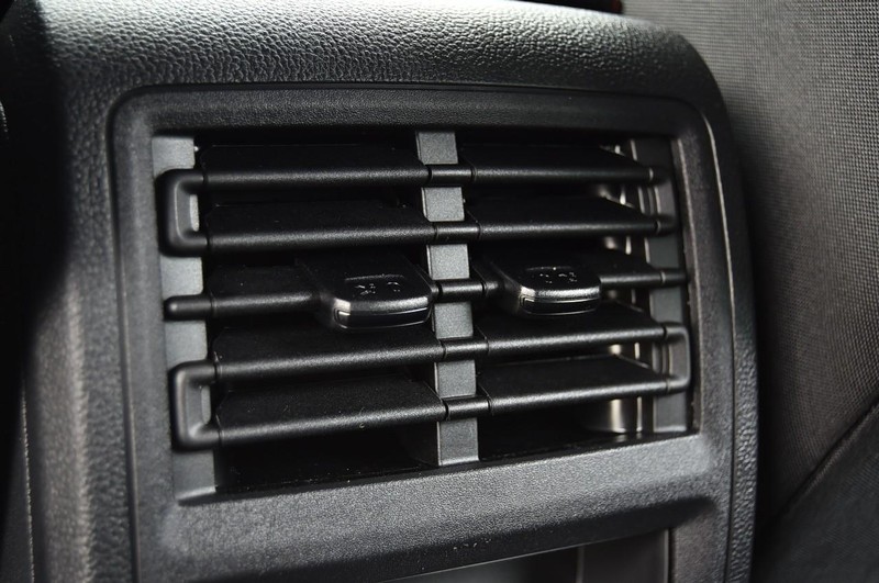 Volkswagen Golf GTI Vehicle Image 21