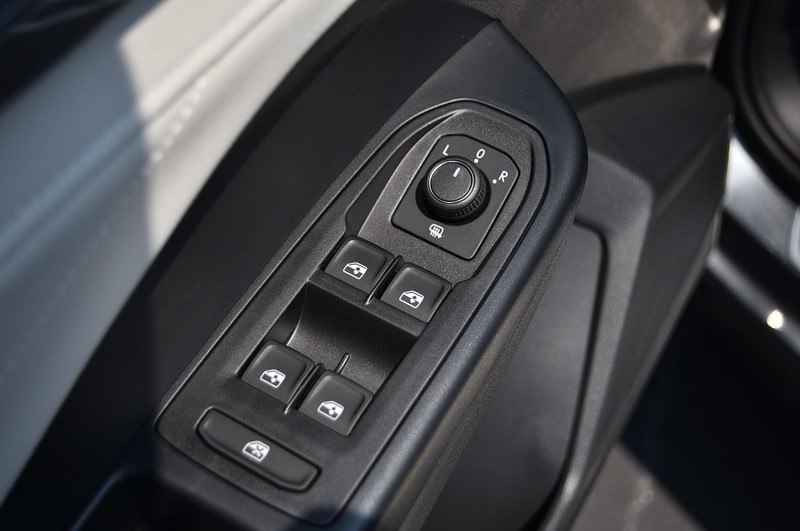 Volkswagen Taos Vehicle Image 08