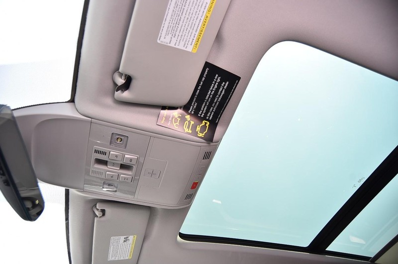 Volkswagen Taos Vehicle Image 21
