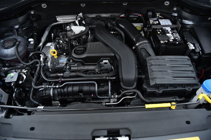 Volkswagen Taos Vehicle Image 27