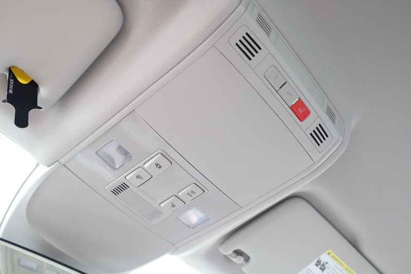 Volkswagen Taos Vehicle Image 19