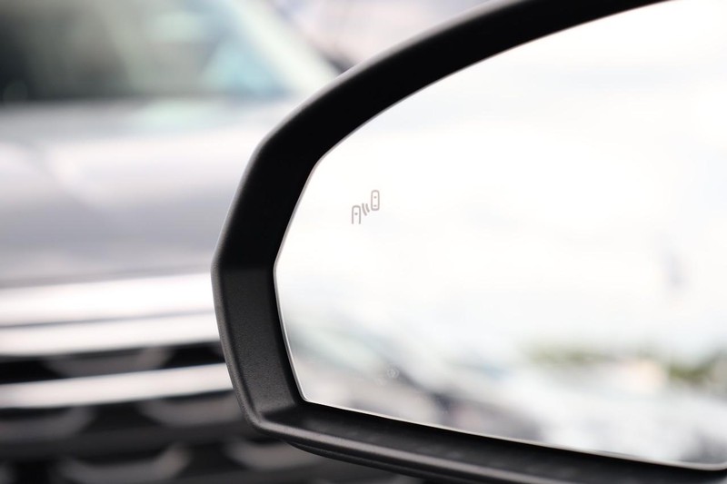Volkswagen Taos Vehicle Image 22