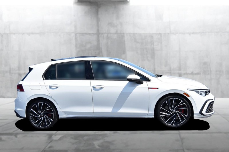 Volkswagen Golf GTI Vehicle Image 05