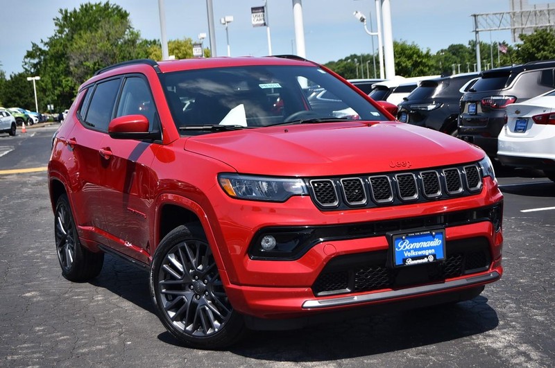 Jeep Compass Vehicle Image 02