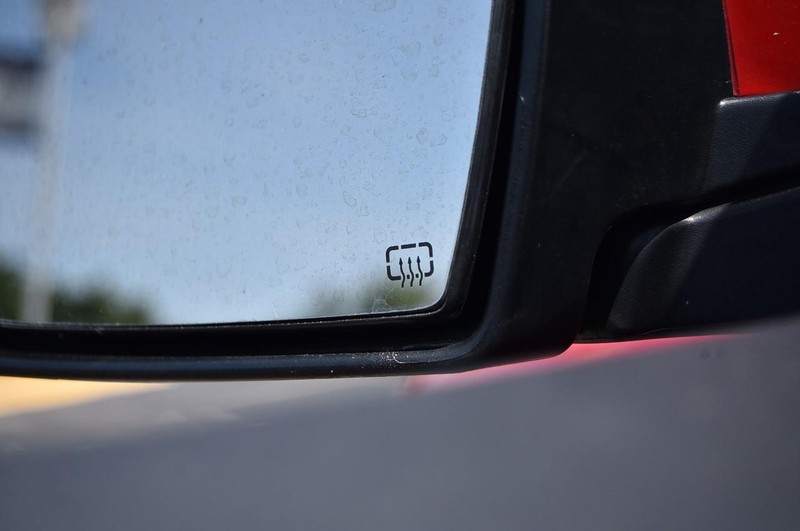 Jeep Compass Vehicle Image 09