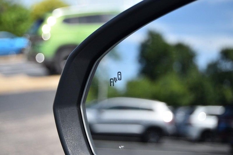 Volkswagen Taos Vehicle Image 10