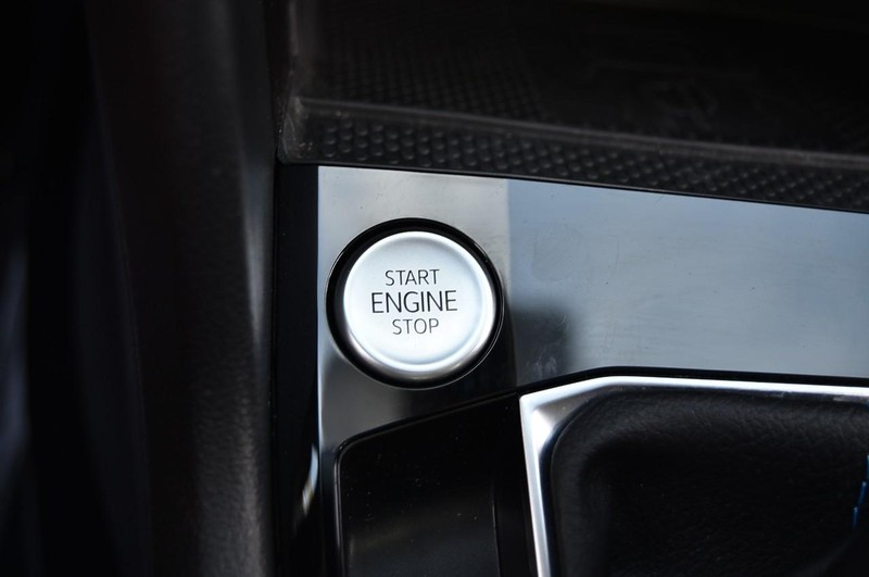 Volkswagen Taos Vehicle Image 17