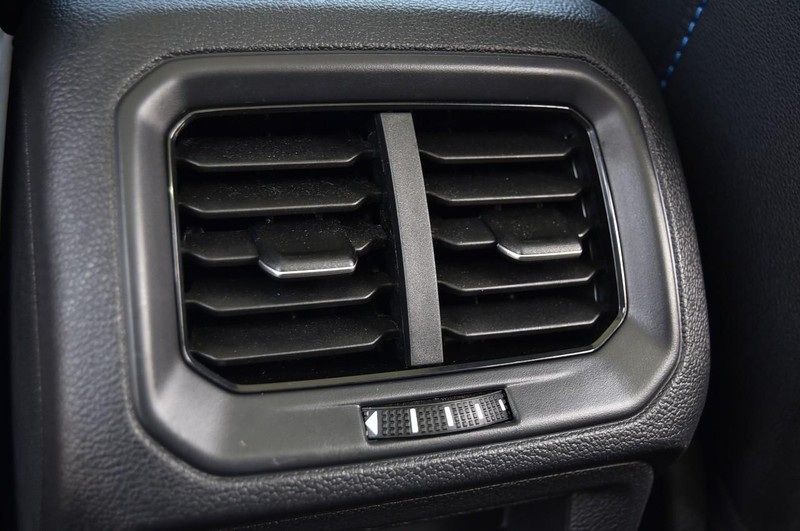 Volkswagen Taos Vehicle Image 23