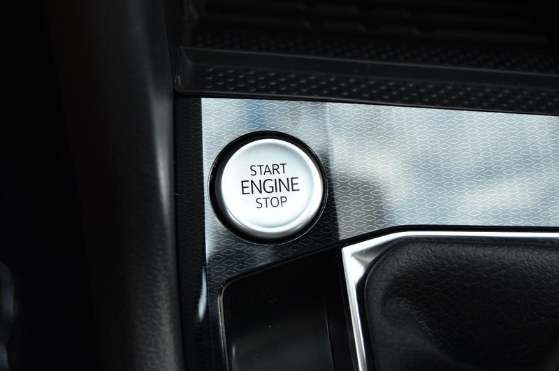 Volkswagen Taos Vehicle Image 16