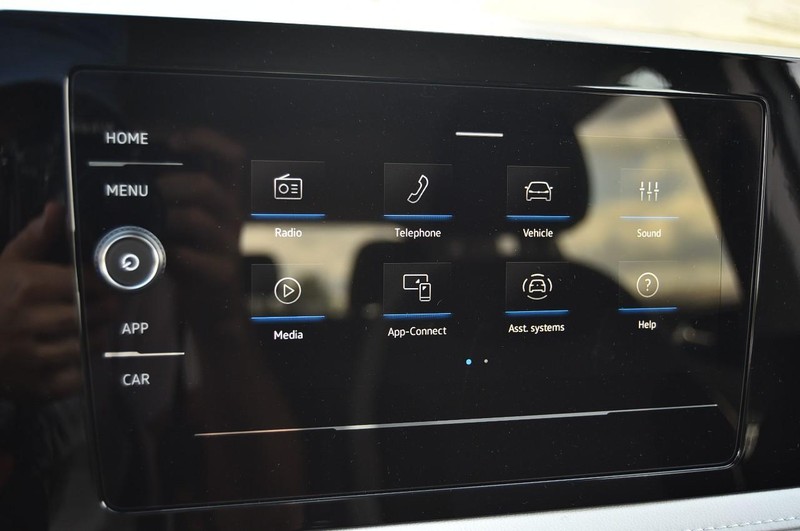 Volkswagen Taos Vehicle Image 13