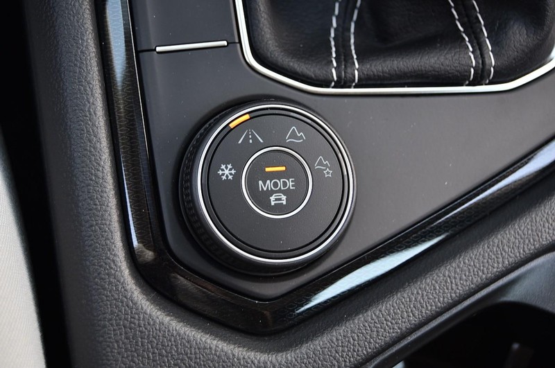 Volkswagen Taos Vehicle Image 17