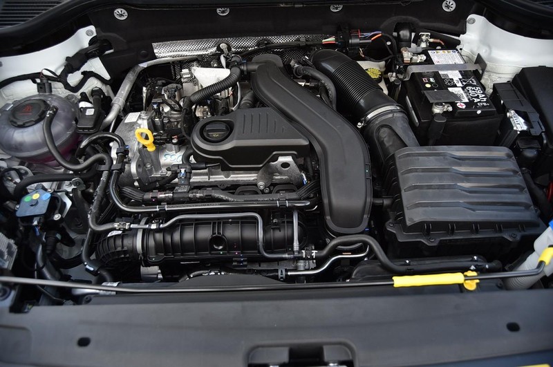 Volkswagen Taos Vehicle Image 23