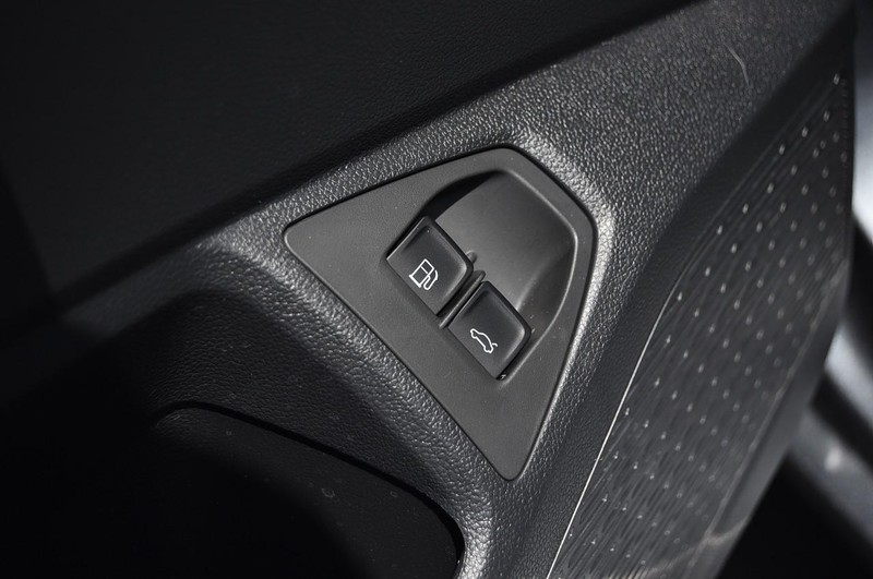 Volkswagen Jetta Vehicle Image 09