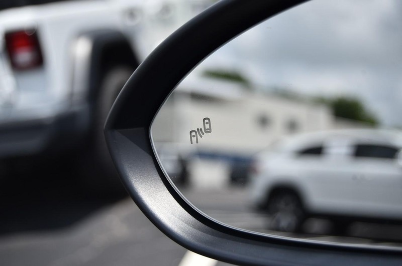 Volkswagen Jetta Vehicle Image 10