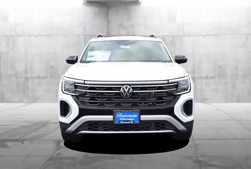 Volkswagen Atlas Vehicle Image 04