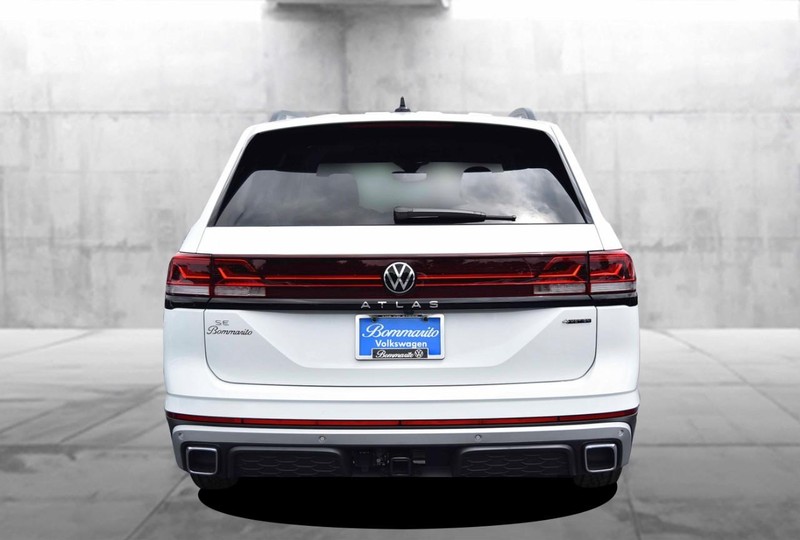 Volkswagen Atlas Vehicle Image 06