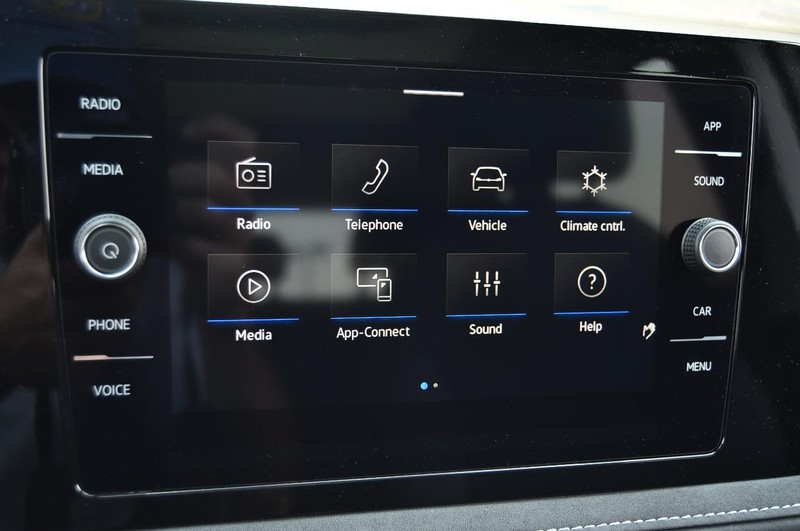 Volkswagen Taos Vehicle Image 13