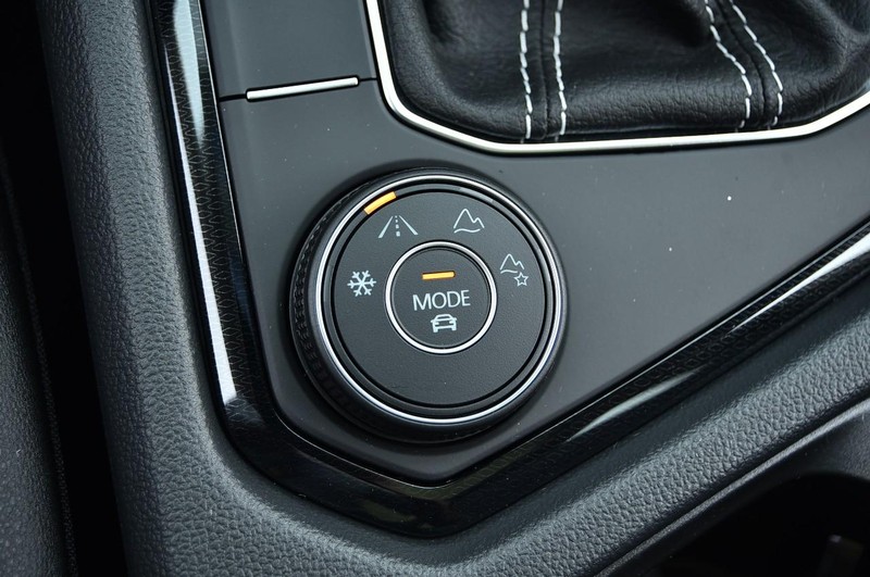 Volkswagen Taos Vehicle Image 17