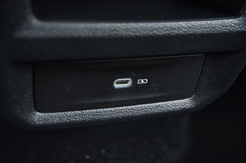 Volkswagen Taos Vehicle Image 24
