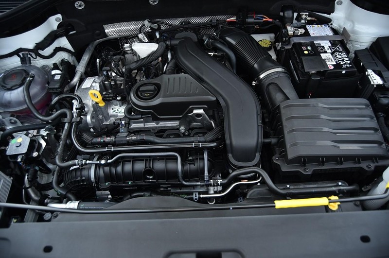 Volkswagen Taos Vehicle Image 26
