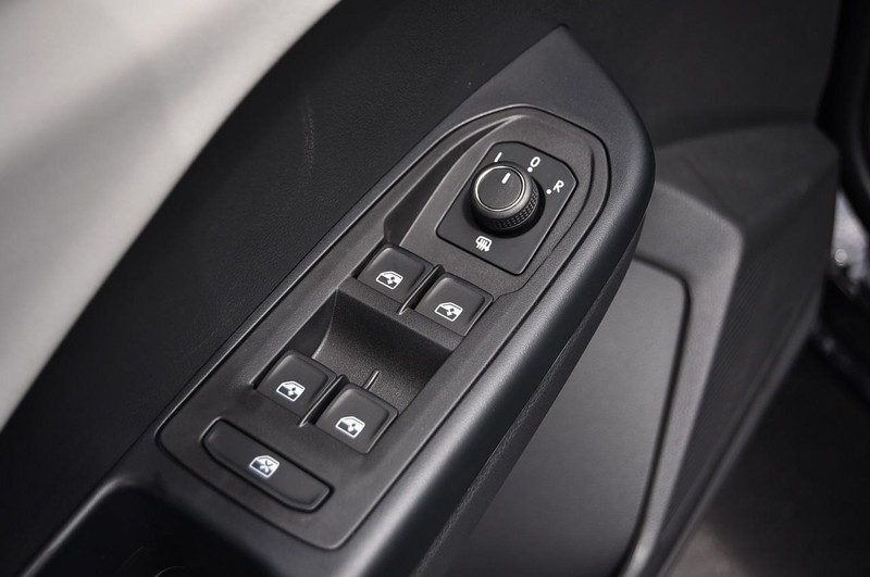Volkswagen Taos Vehicle Image 08