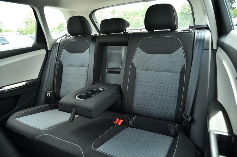 Volkswagen Taos Vehicle Image 21