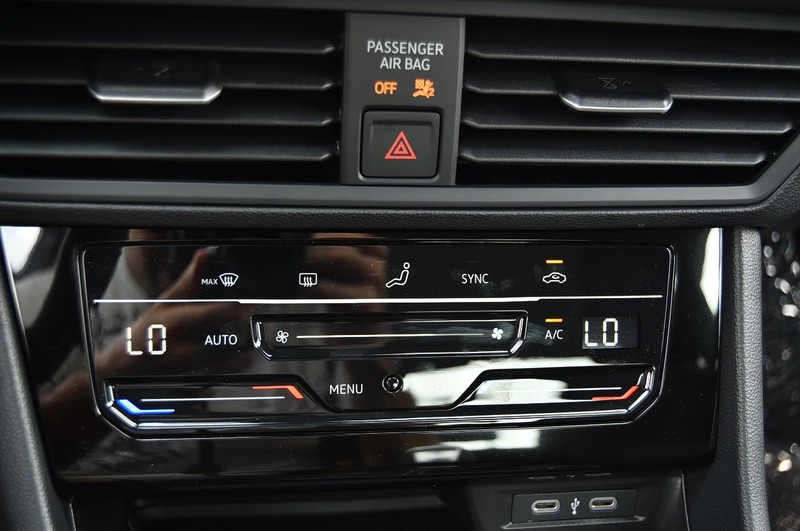 Volkswagen Jetta Vehicle Image 15