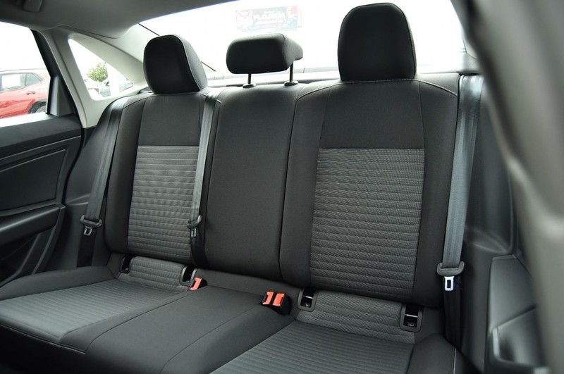 Volkswagen Jetta Vehicle Image 20