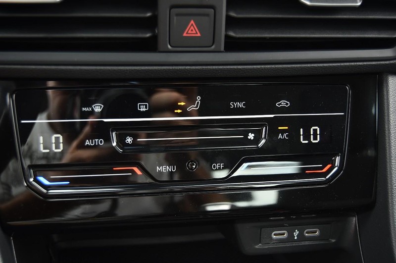 Volkswagen Jetta Vehicle Image 15