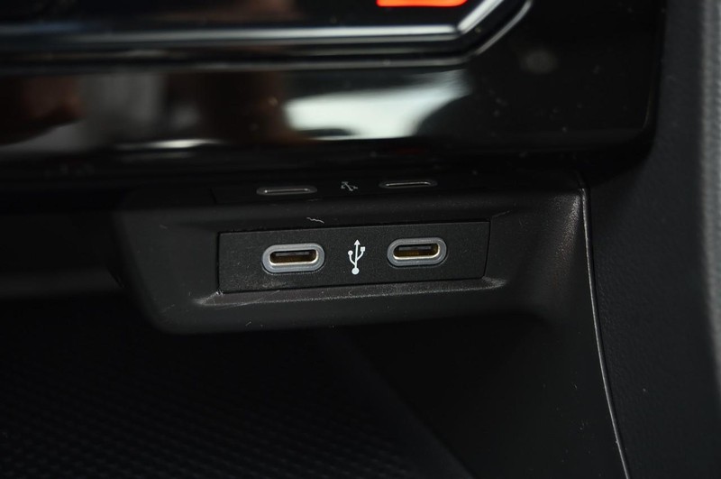 Volkswagen Jetta Vehicle Image 16