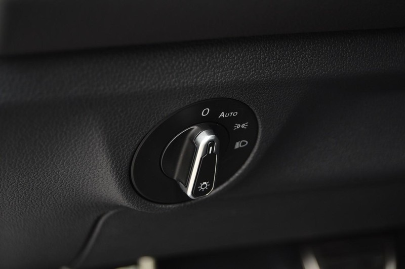 Volkswagen Jetta Vehicle Image 11